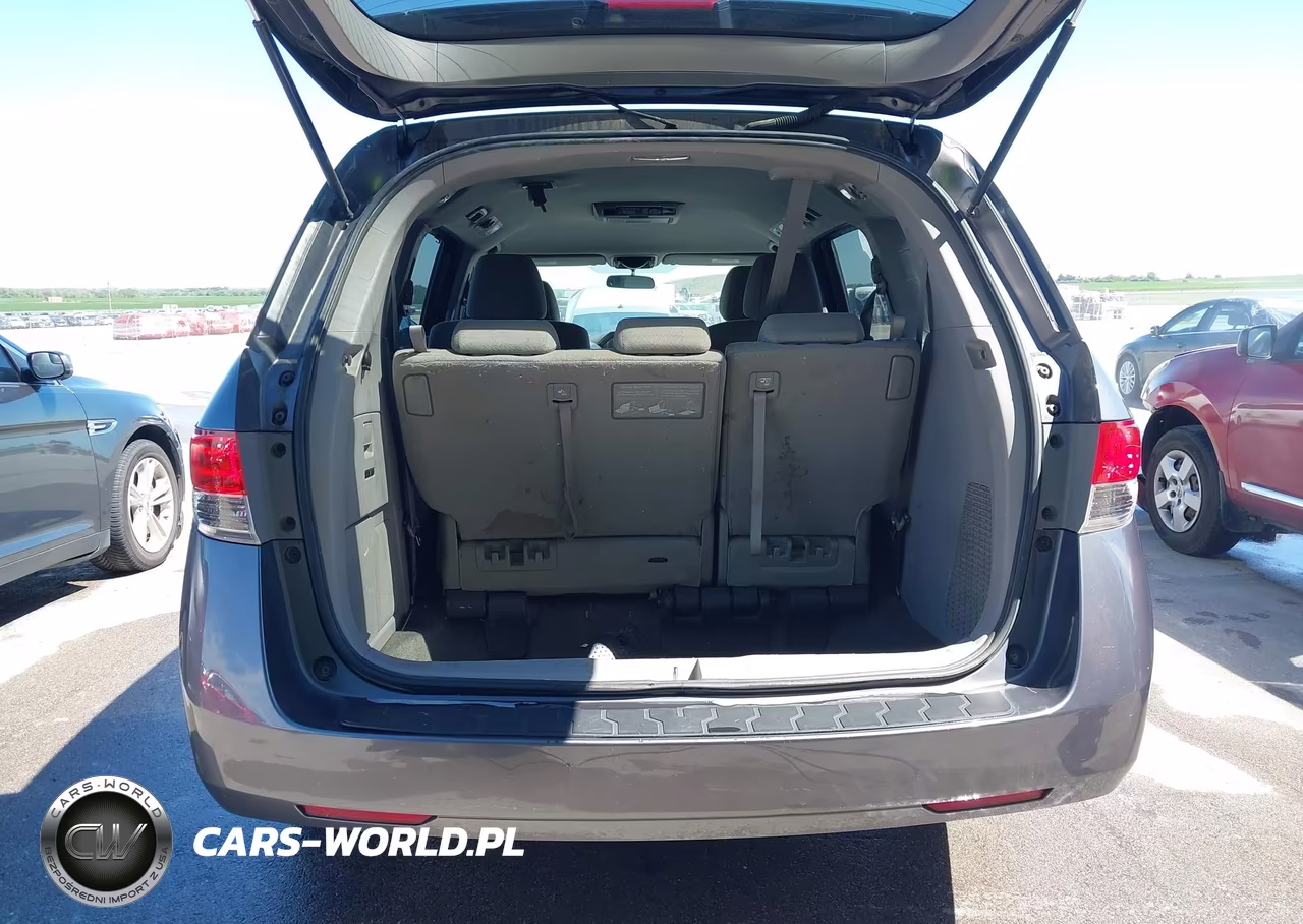 2016 Honda Odyssey Se VIN:5FNRL5H30GB016818 - 17