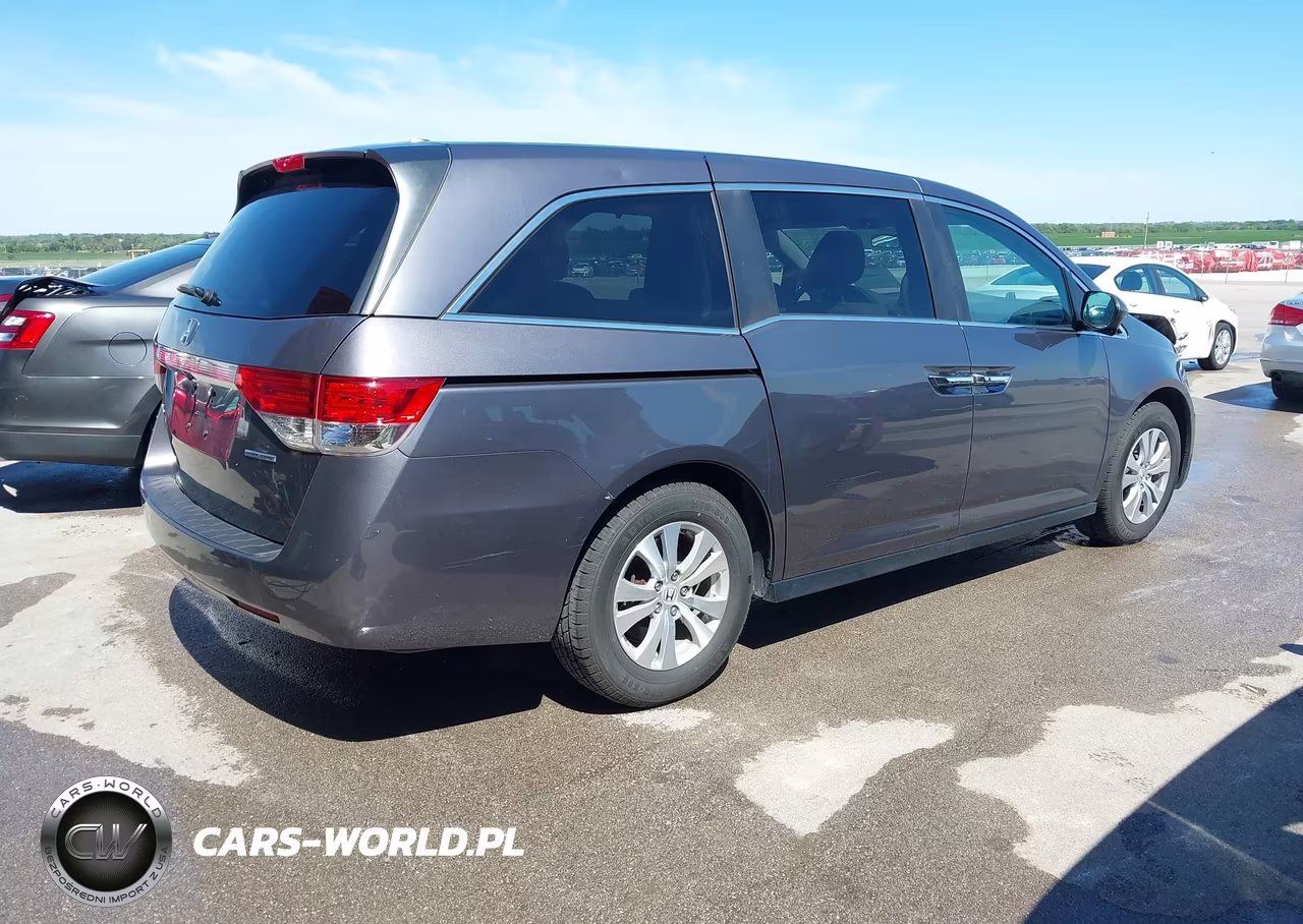 2016 Honda Odyssey Se VIN:5FNRL5H30GB016818 - 4