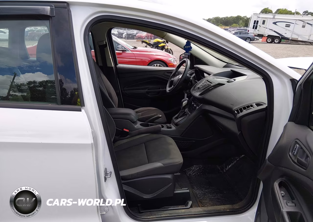 2016 Ford Escape S VIN:1FMCU0F73GUC05011 - 5