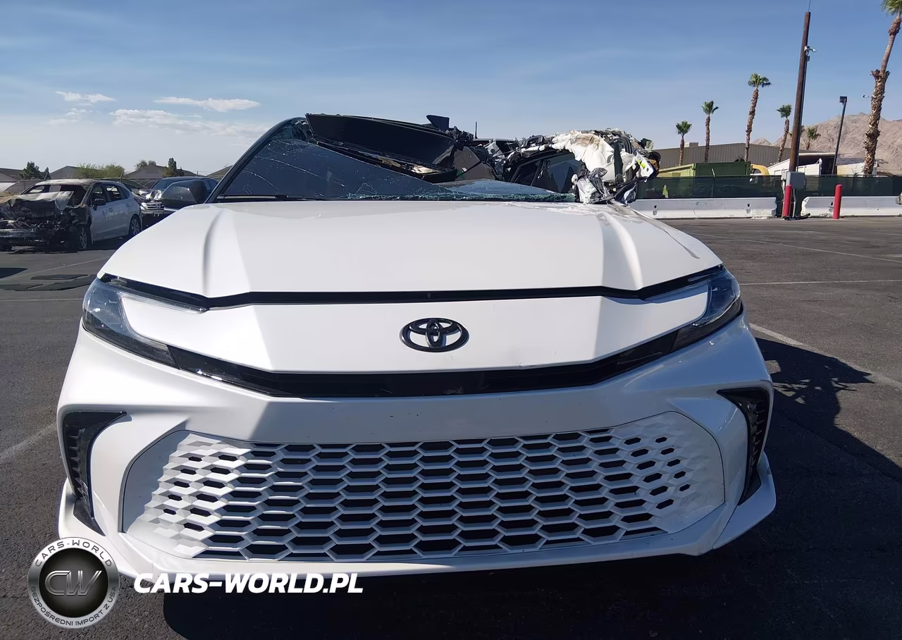 2025 Toyota Camry Xse VIN:4T1DAACK5SU097303 - 12