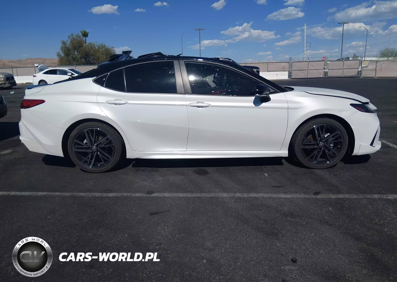 2025 Toyota Camry Xse VIN:4T1DAACK5SU097303 - 13