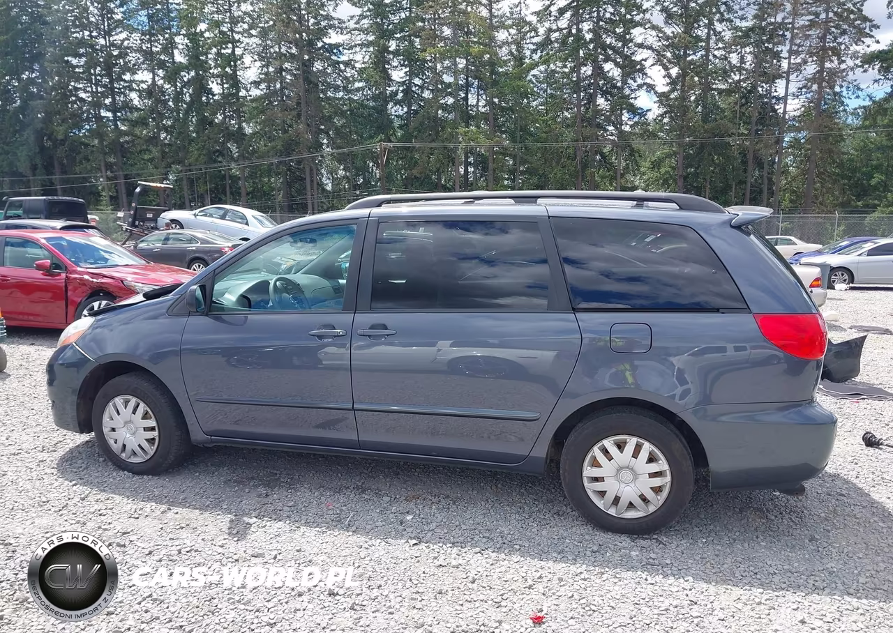2009 Toyota Sienna Le VIN:5TDZK23C19S240798 - 15