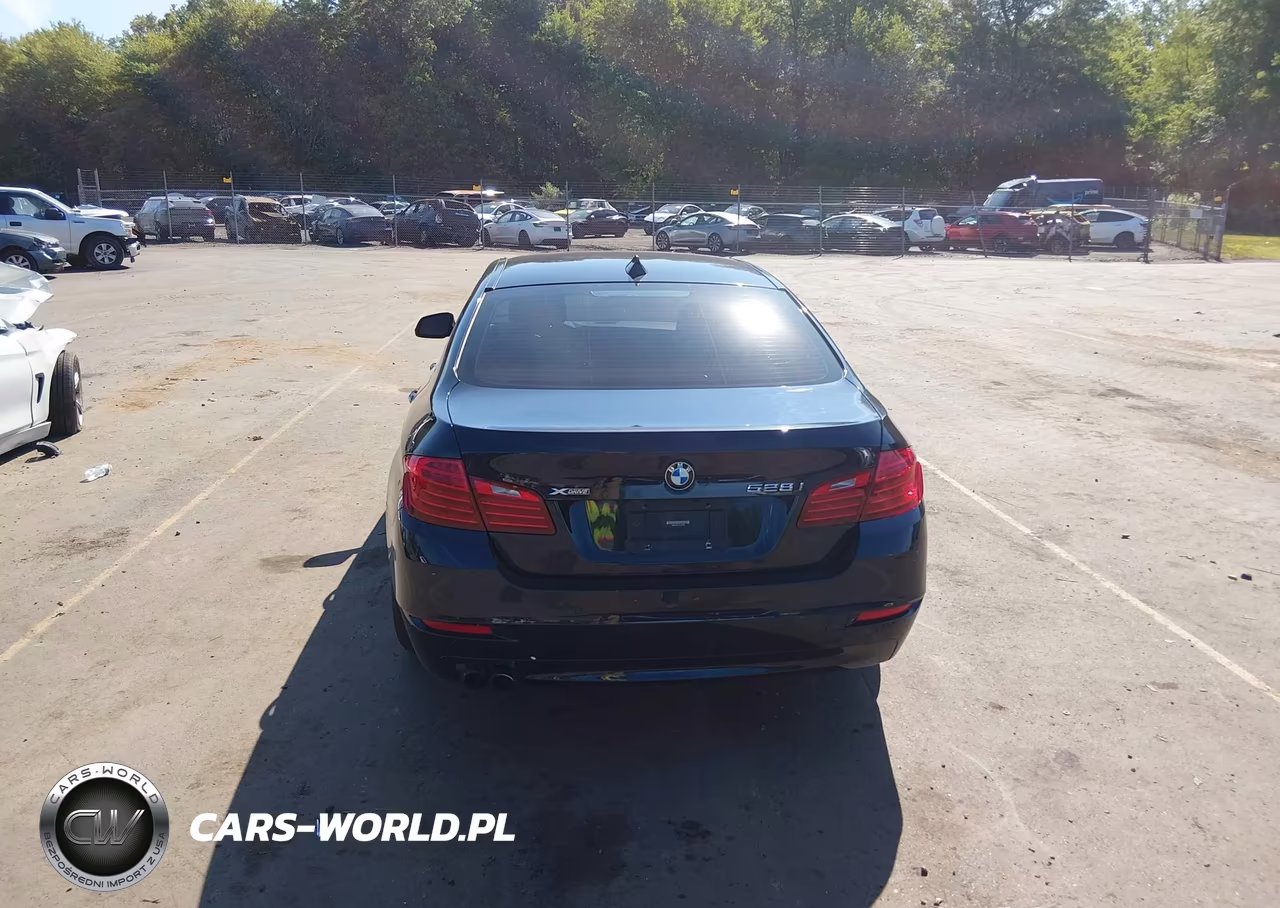 2015 BMW 528I xDrive VIN:WBA5A7C51FG143765 - 16