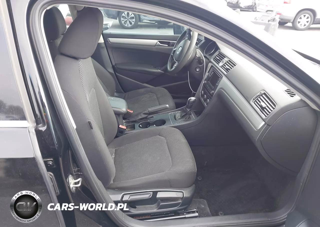 2016 Volkswagen Passat 1.8T S VIN:1VWAT7A31GC026111 - 5