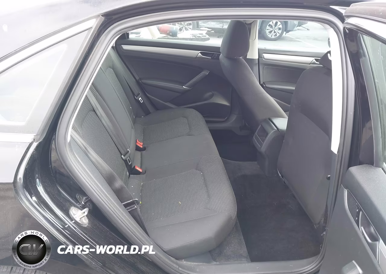 2016 Volkswagen Passat 1.8T S VIN:1VWAT7A31GC026111 - 8