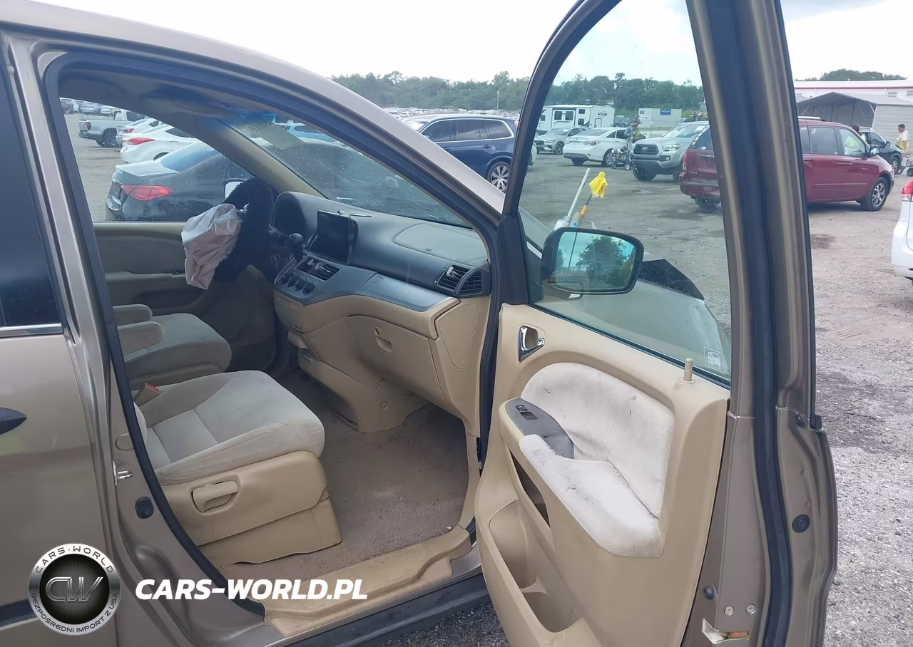 2010 Honda Odyssey Lx VIN:5FNRL3H24AB042552 - 5