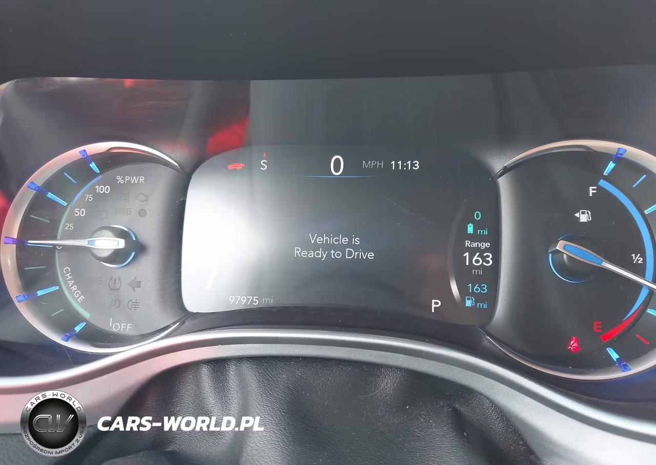 2018 Chrysler Pacifica Hybrid Touring Plus VIN:2C4RC1H7XJR289725 - 7