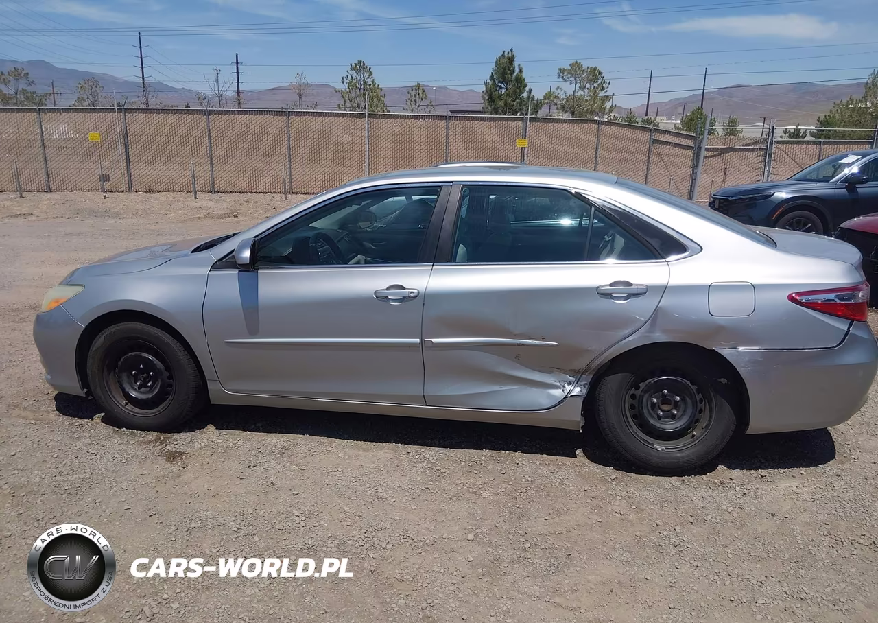 2016 Toyota Camry Le VIN:4T4BF1FK5GR545511 - 13