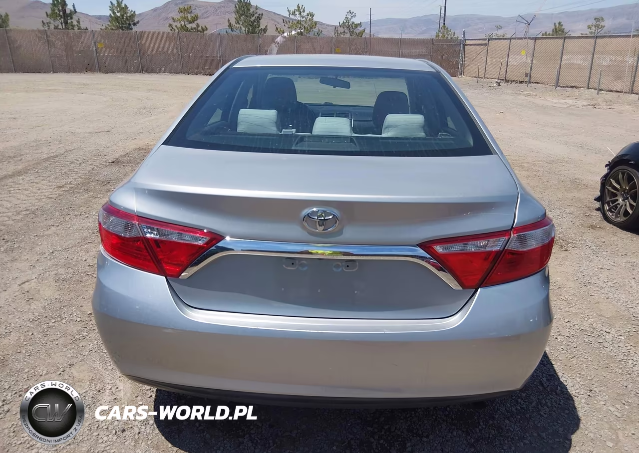 2016 Toyota Camry Le VIN:4T4BF1FK5GR545511 - 15
