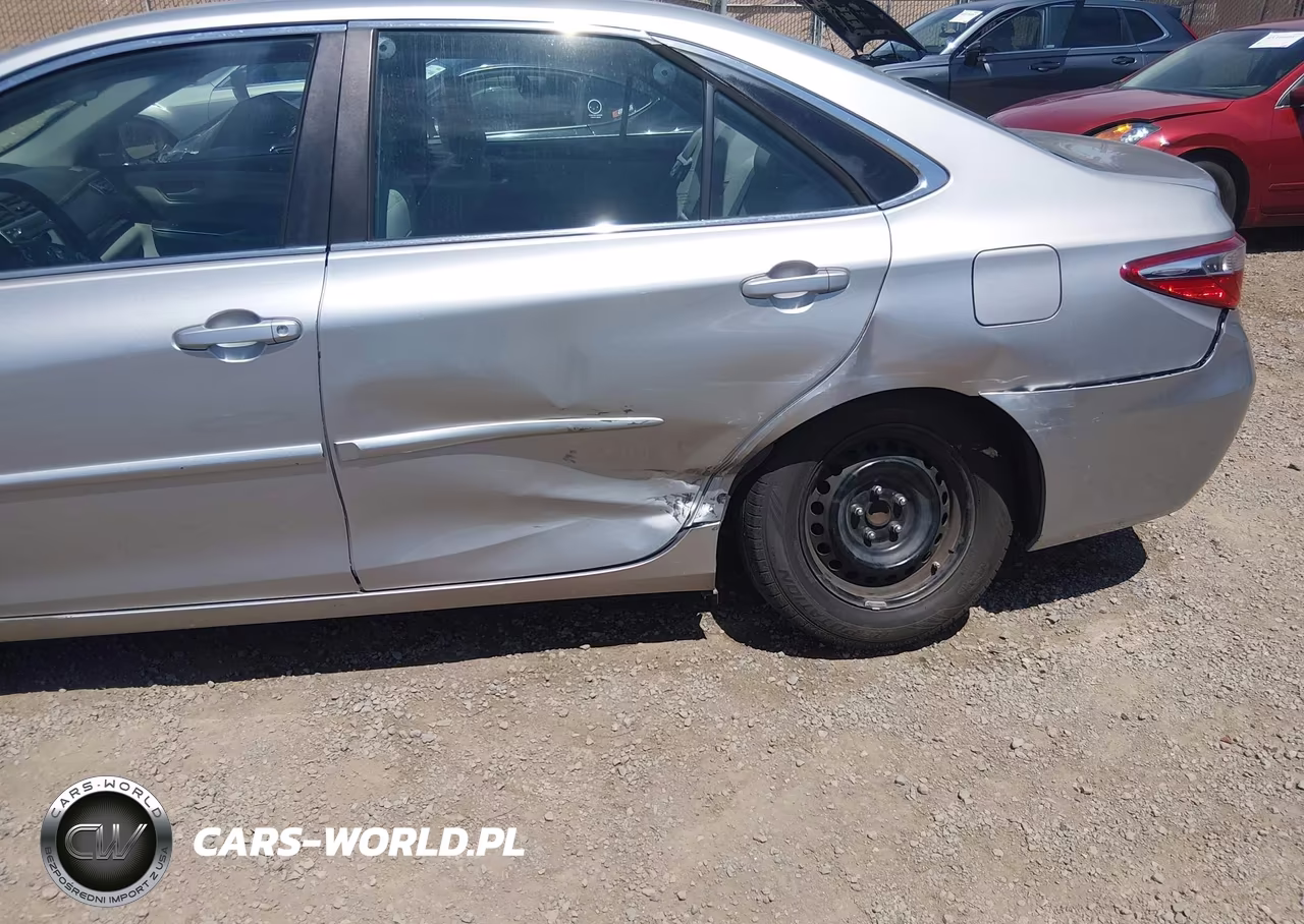 2016 Toyota Camry Le VIN:4T4BF1FK5GR545511 - 6