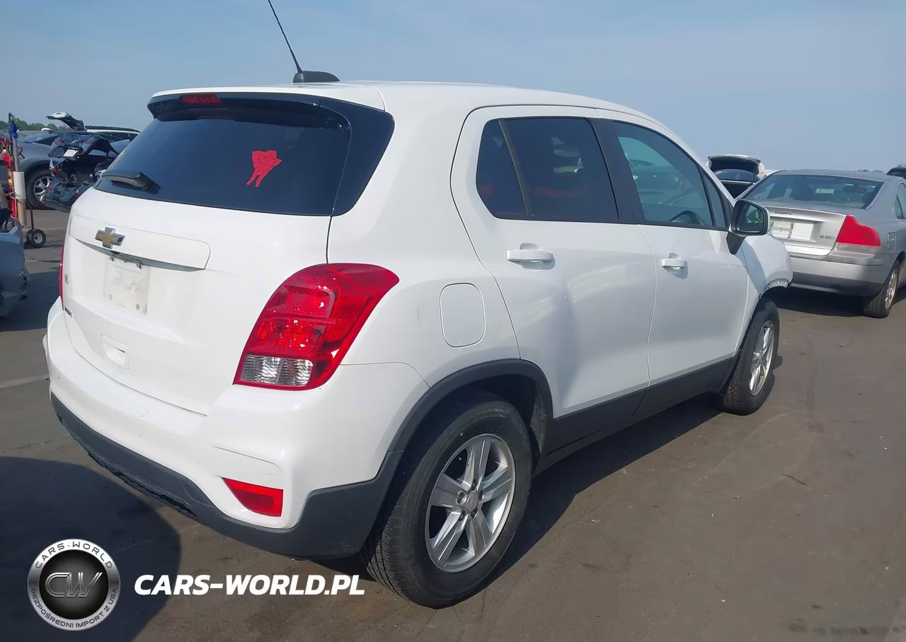 2020 Chevrolet Trax Fwd Ls VIN:3GNCJKSB7LL320029 - 4