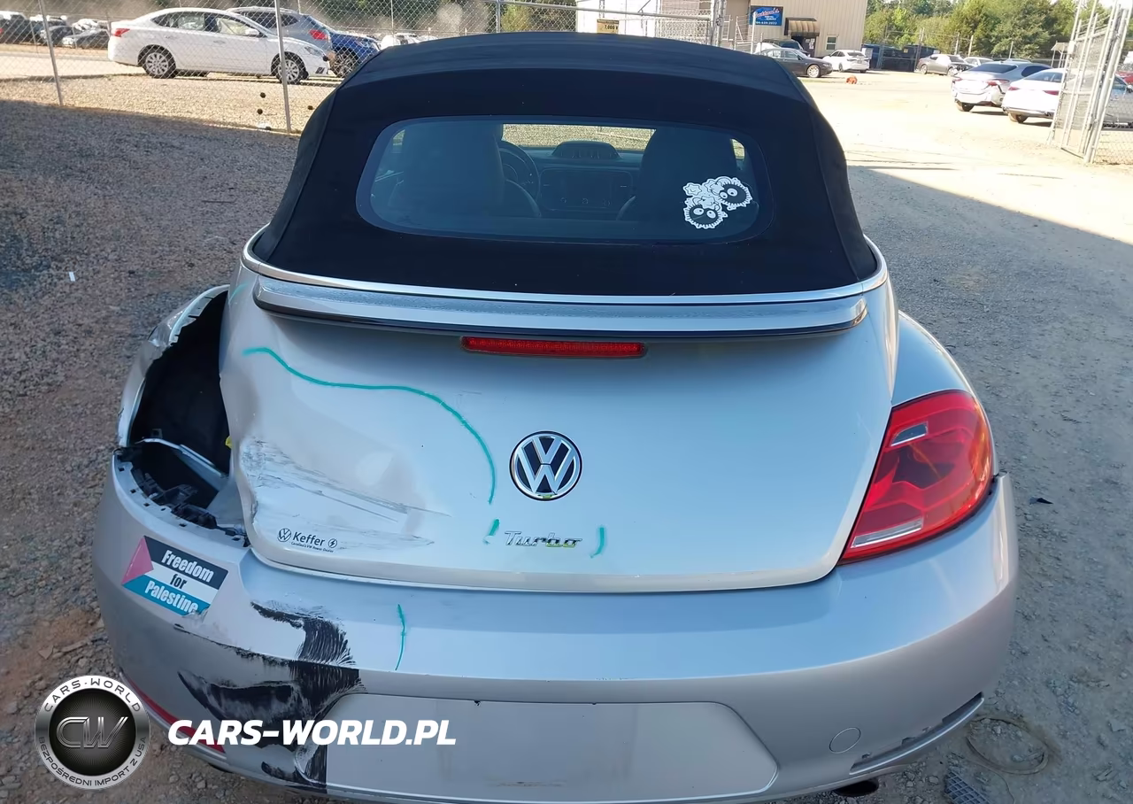 2013 Volkswagen Beetle 2.0T VIN:3VW7A7AT8DM803314 - 16