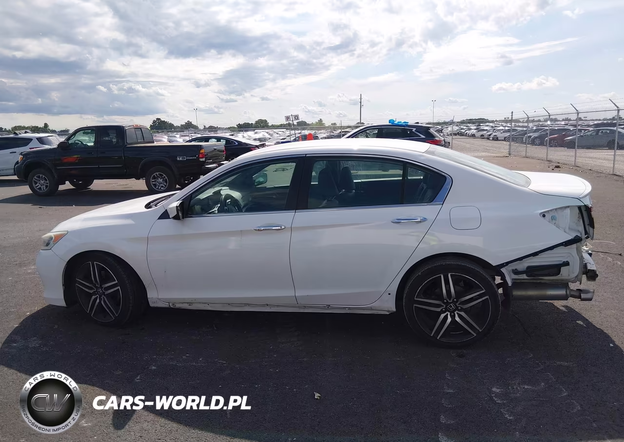 2017 Honda Accord Sport Se VIN:1HGCR2F18HA061361 - 14
