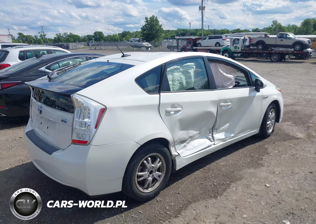 2010 Toyota Prius Iii VIN:JTDKN3DU0A0190179 - 4