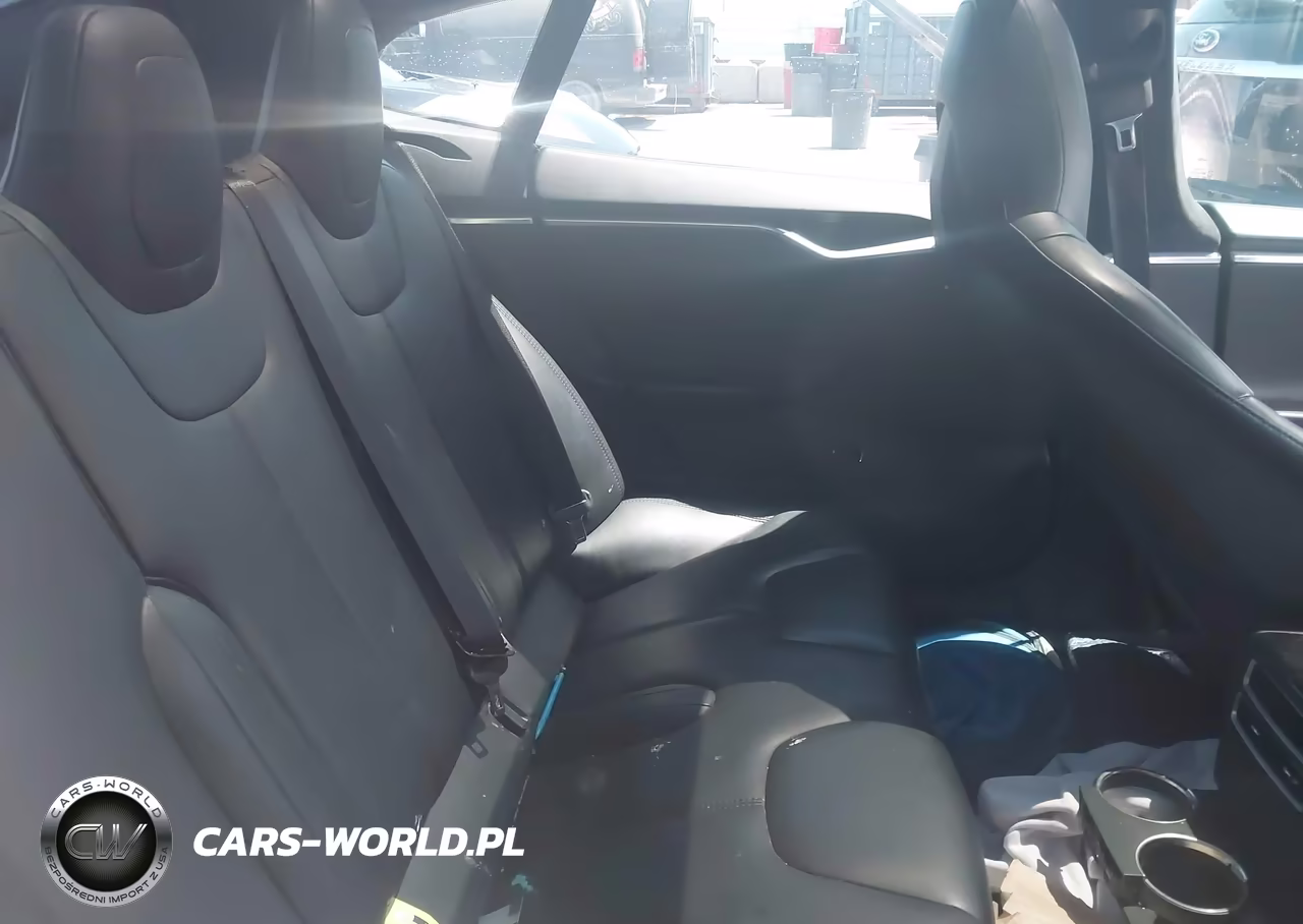 2015 Tesla Model S 60-70-85 VIN:5YJSA1E14FF107270 - 8