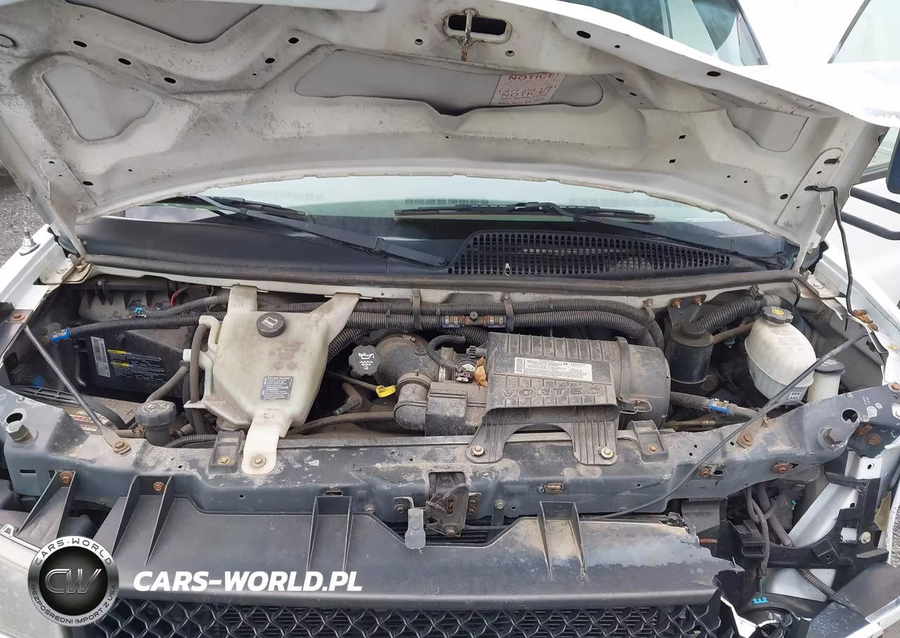 2008 Chevrolet Express Cutaway Work Van VIN:1GBJG31K981169946 - 9