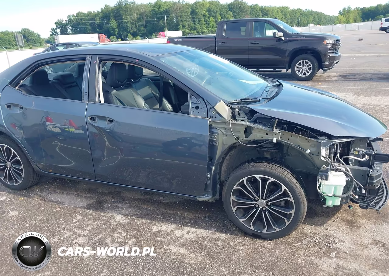 2015 Toyota Corolla S Plus VIN:2T1BURHE6FC460621 - 18