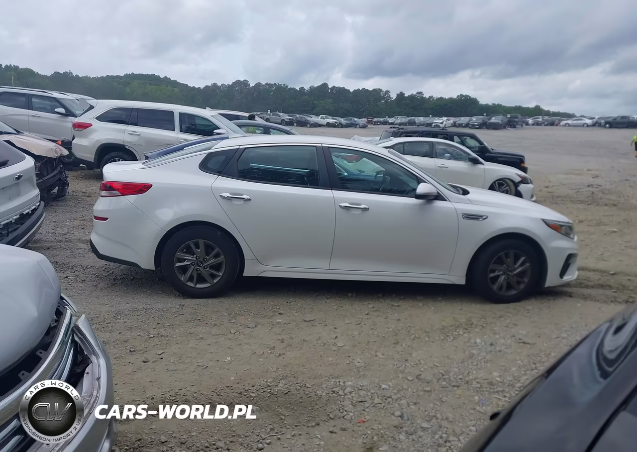 2019 Kia Optima Lx VIN:5XXGT4L35KG325246 - 13