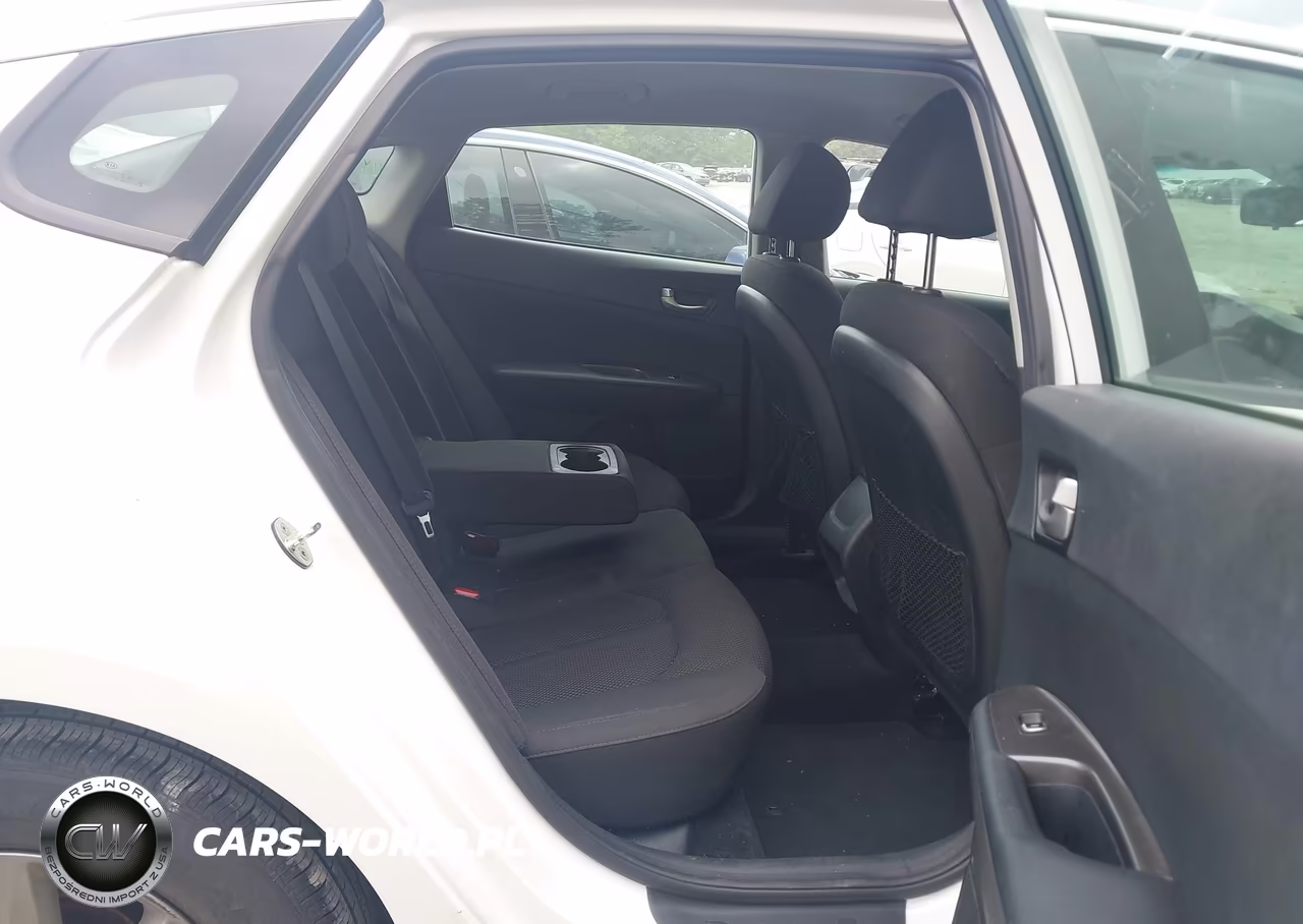 2019 Kia Optima Lx VIN:5XXGT4L35KG325246 - 8