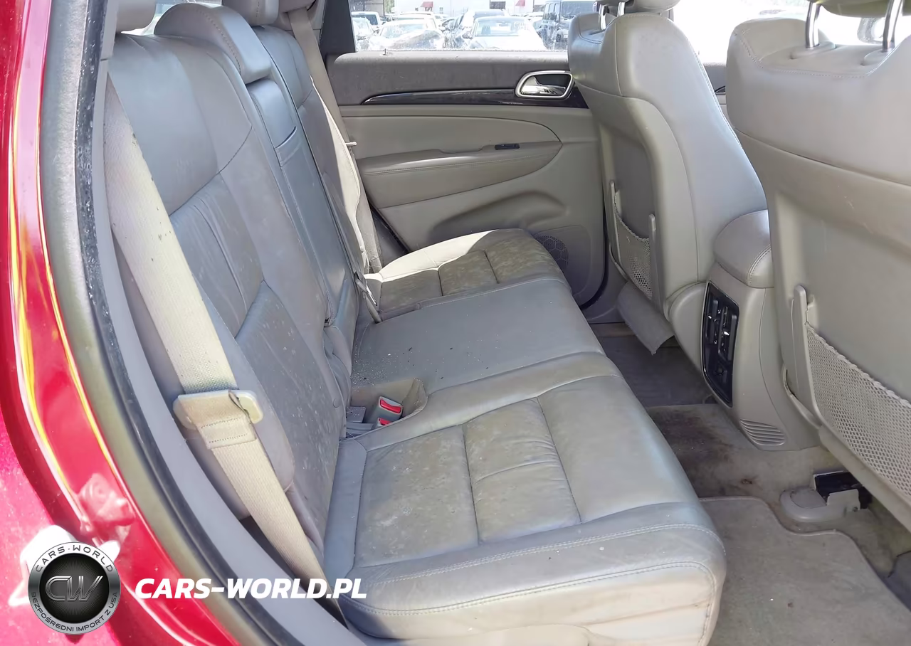2013 Jeep Grand Cherokee Laredo VIN:1C4RJEAG9DC588739 - 8