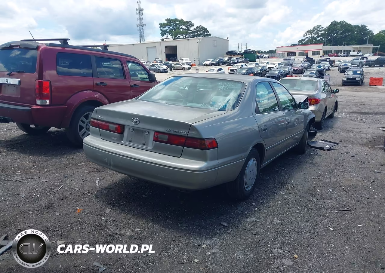 1998 Toyota Camry Le VIN:JT2BG22K4W0166800 - 4
