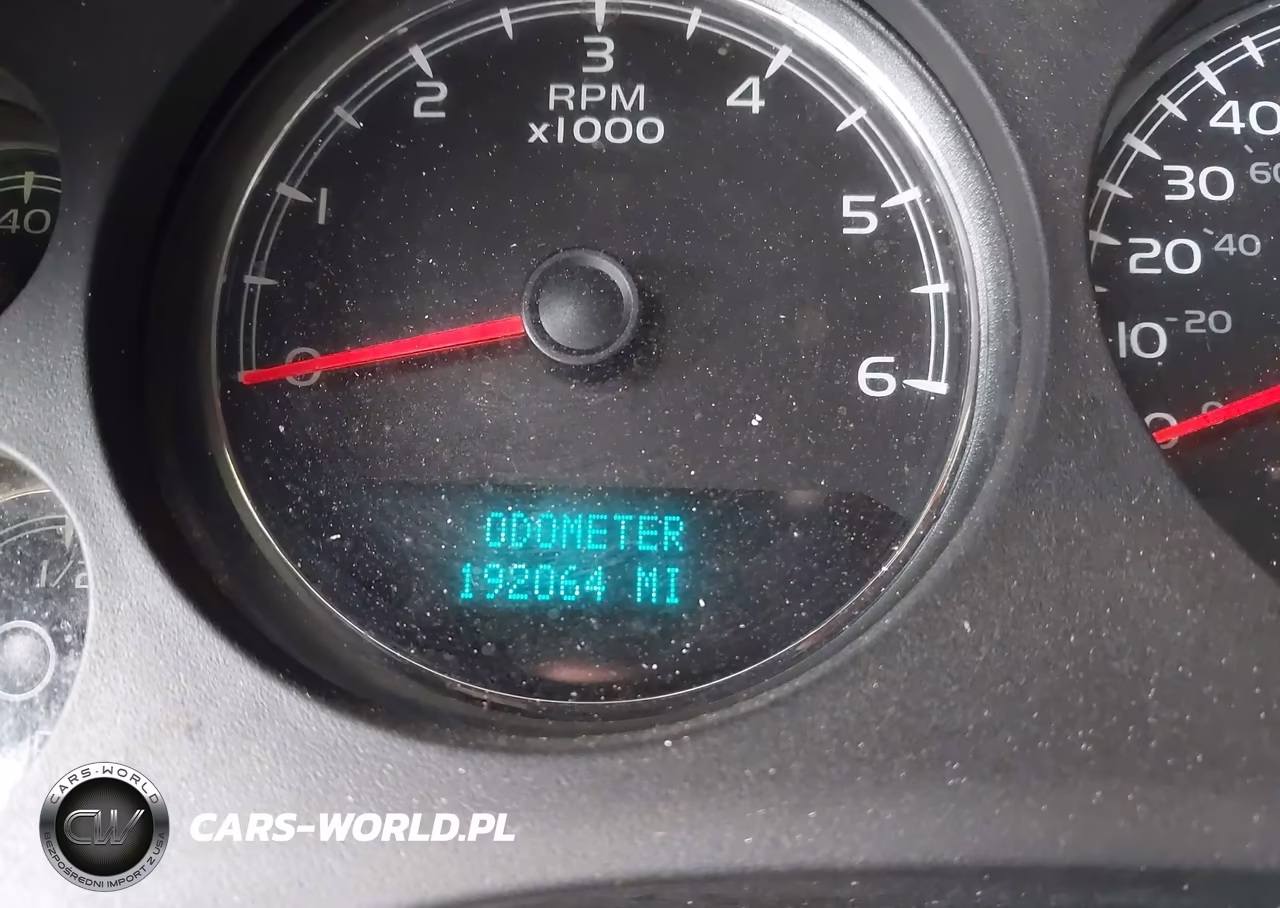 2011 Chevrolet Tahoe Lt VIN:1GNSCBE02BR149746 - 15