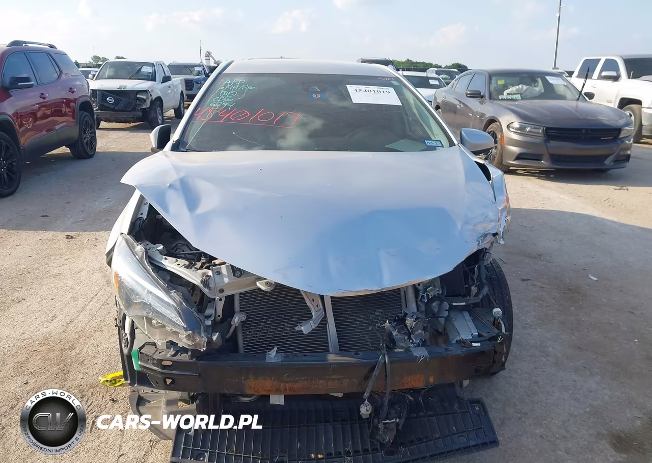 2017 Toyota Corolla Le VIN:2T1BURHE9HC906294 - 12