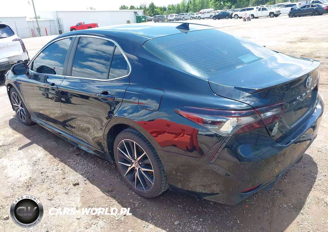 2021 Toyota Camry Se VIN:4T1G11AK5MU585945 - 3