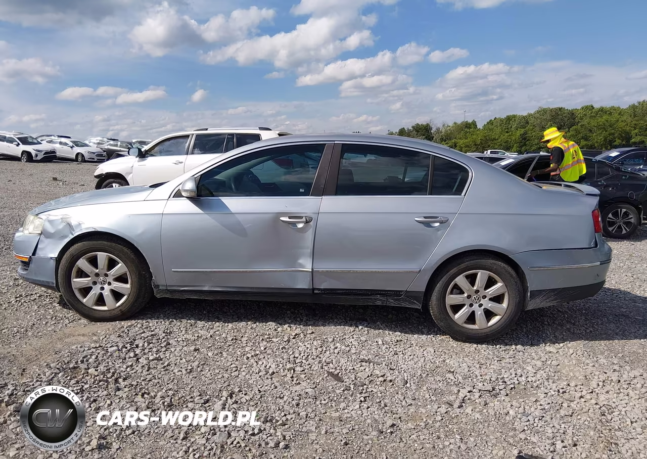 2008 Volkswagen Passat Turbo VIN:WVWJK93C98E143830 - 14