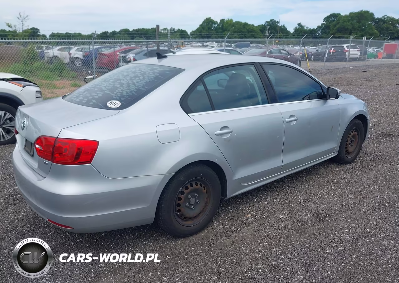 2014 Volkswagen Jetta 2.0L Tdi VIN:3VWLL7AJ1EM372646 - 4