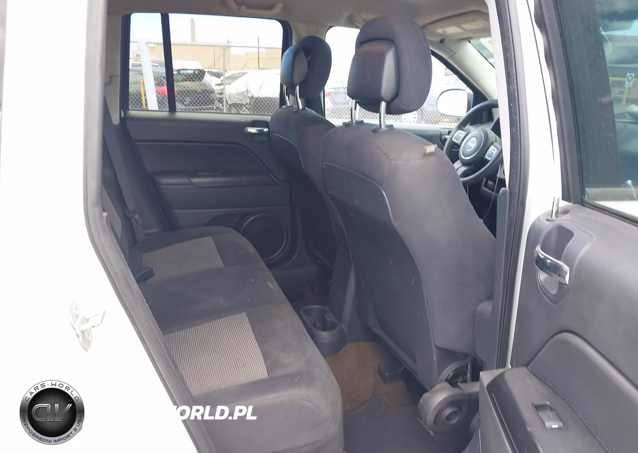 2014 Jeep Compass Sport VIN:1C4NJCBA4ED881778 - 8