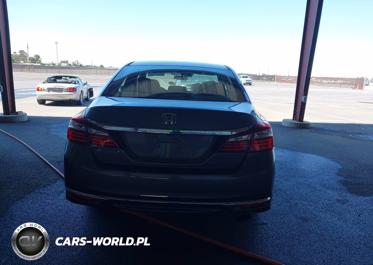 2017 Honda Accord Lx VIN:1HGCR2F47HA109331 - 17