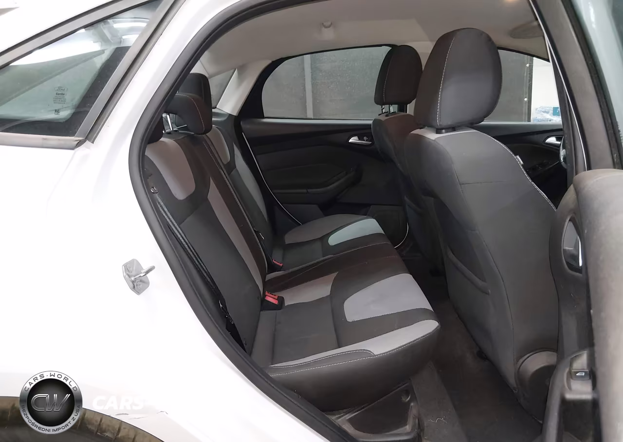 2014 Ford Focus Se VIN:1FADP3F25EL343678 - 8