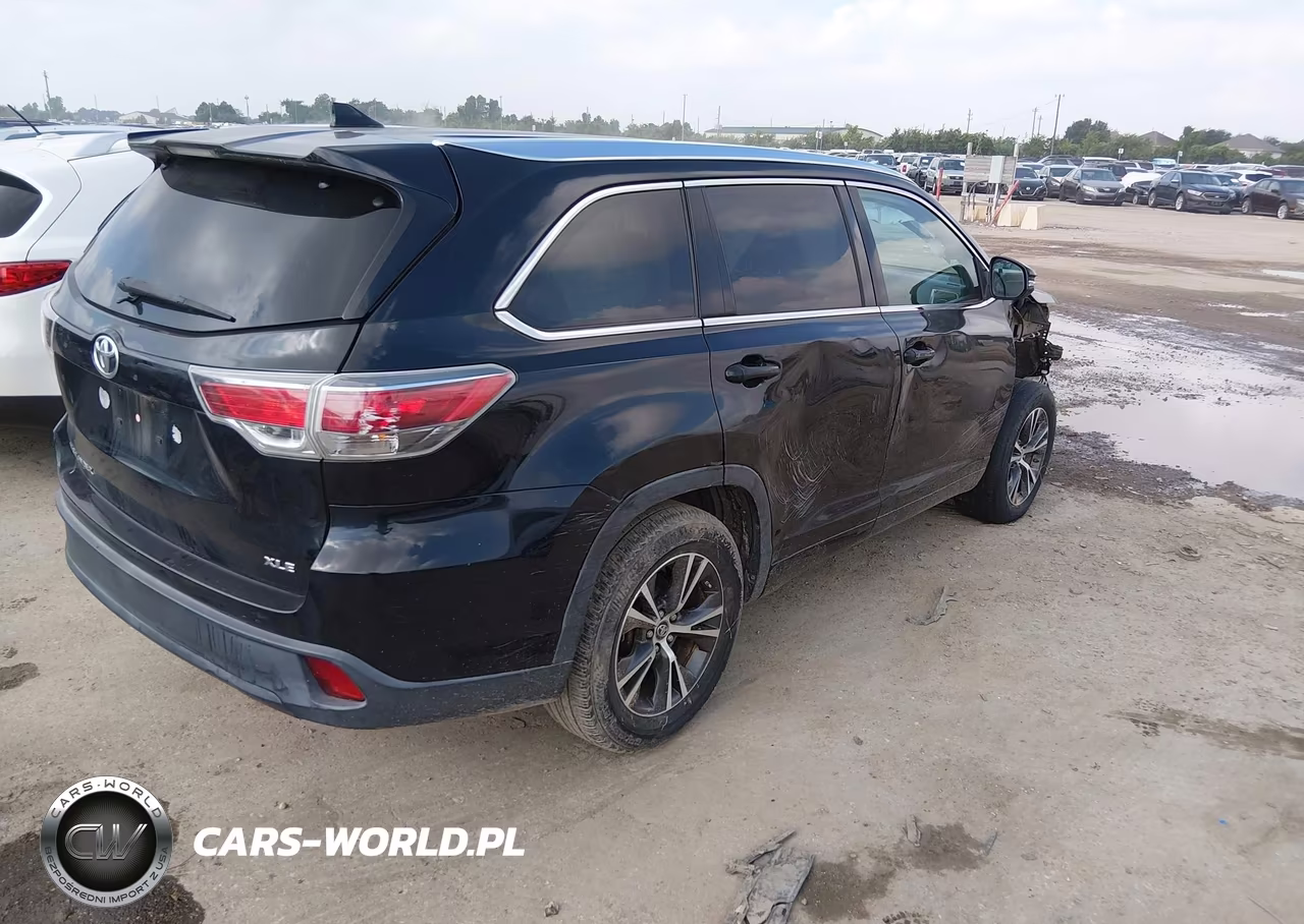 2016 Toyota Highlander Xle V6 VIN:5TDKKRFH4GS506121 - 4