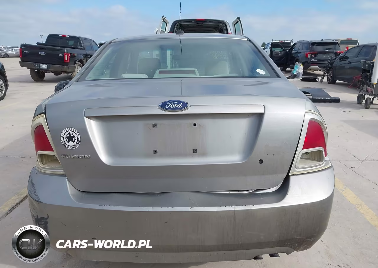 2008 Ford Fusion S VIN:3FAHP06Z18R193667 - 16