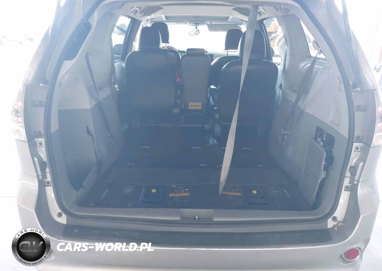 2014 Toyota Sienna Se 8 Passenger VIN:5TDXK3DC6ES472481 - 19