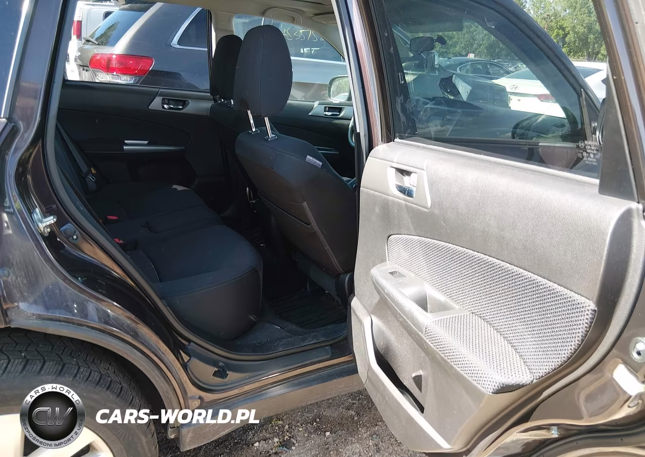 2013 Subaru Forester 2.5X Premium VIN:JF2SHADC4DH444499 - 8