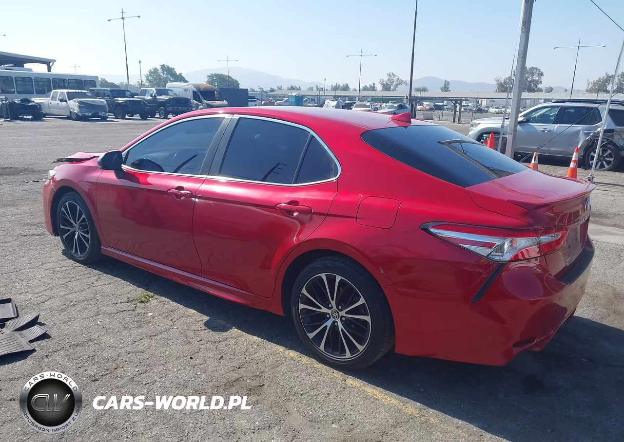 2020 Toyota Camry Se VIN:4T1G11AK4LU381653 - 3