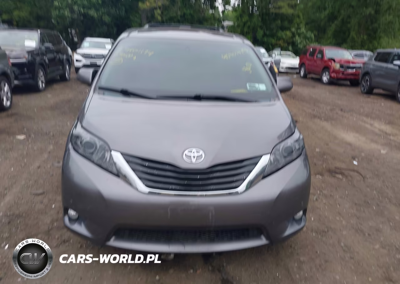 2011 Toyota Sienna Limited VIN:5TDDK3DC8BS028646 - 12