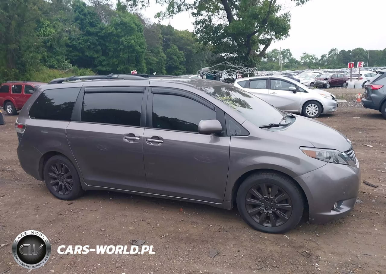 2011 Toyota Sienna Limited VIN:5TDDK3DC8BS028646 - 13