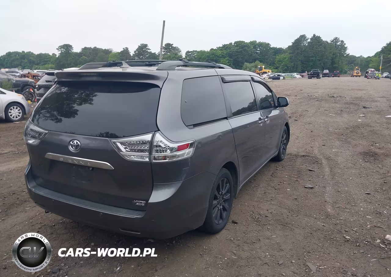 2011 Toyota Sienna Limited VIN:5TDDK3DC8BS028646 - 4