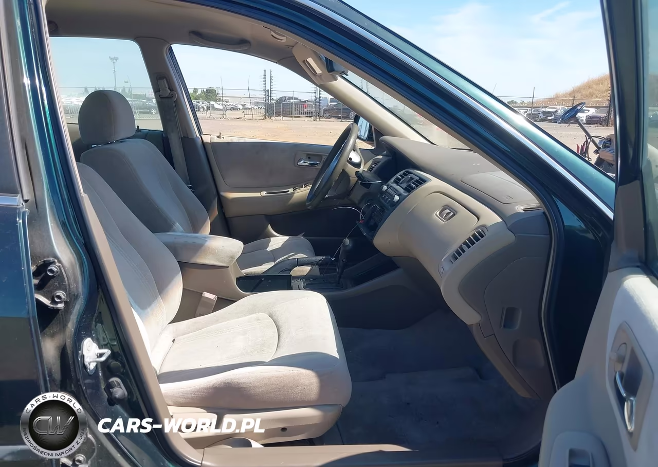 1999 Honda Accord Lx VIN:JHMCG6657XC023572 - 5