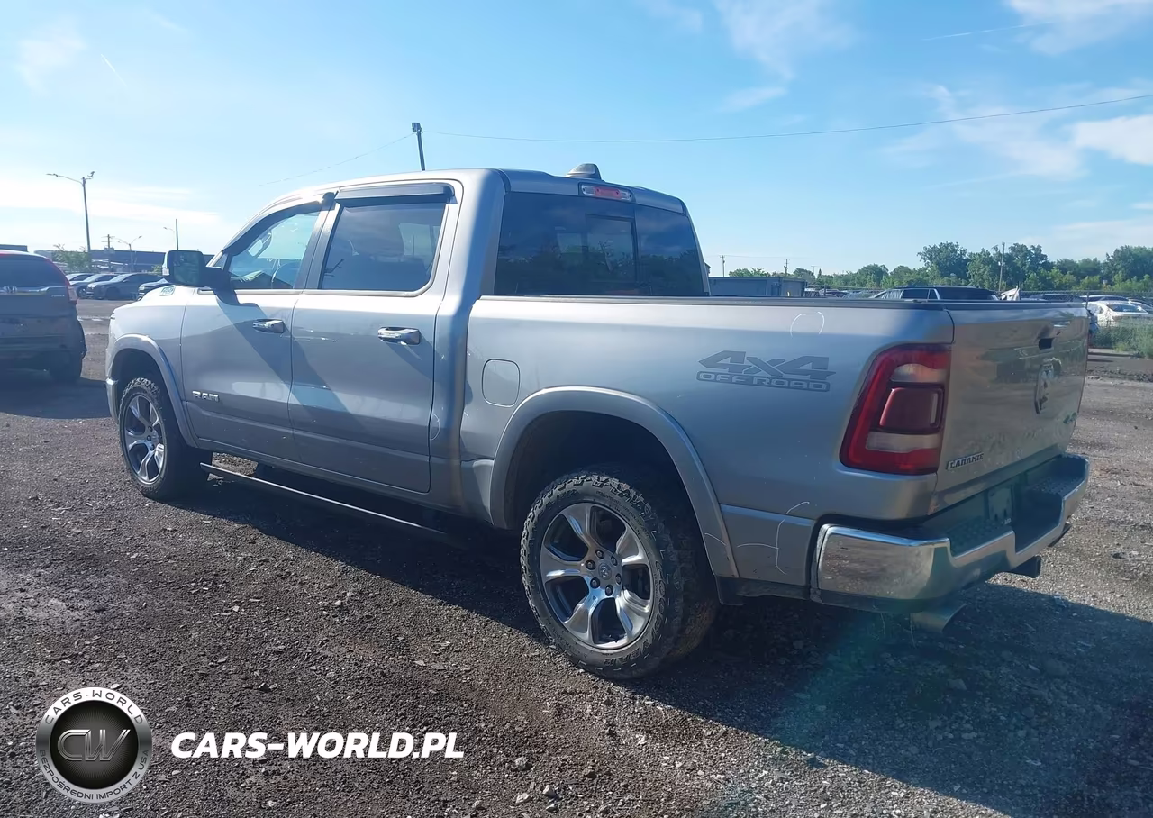 2020 Ram 1500 Laramie 4X4 5'7 Box VIN:1C6SRFJT5LN327423 - 3