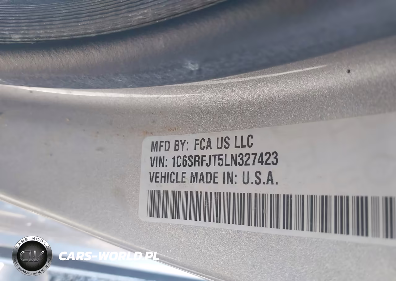 2020 Ram 1500 Laramie 4X4 5'7 Box VIN:1C6SRFJT5LN327423 - 9