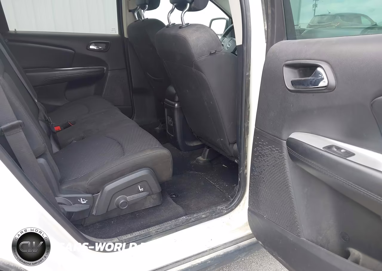 2018 Dodge Journey Se VIN:3C4PDCAB9JT443563 - 8
