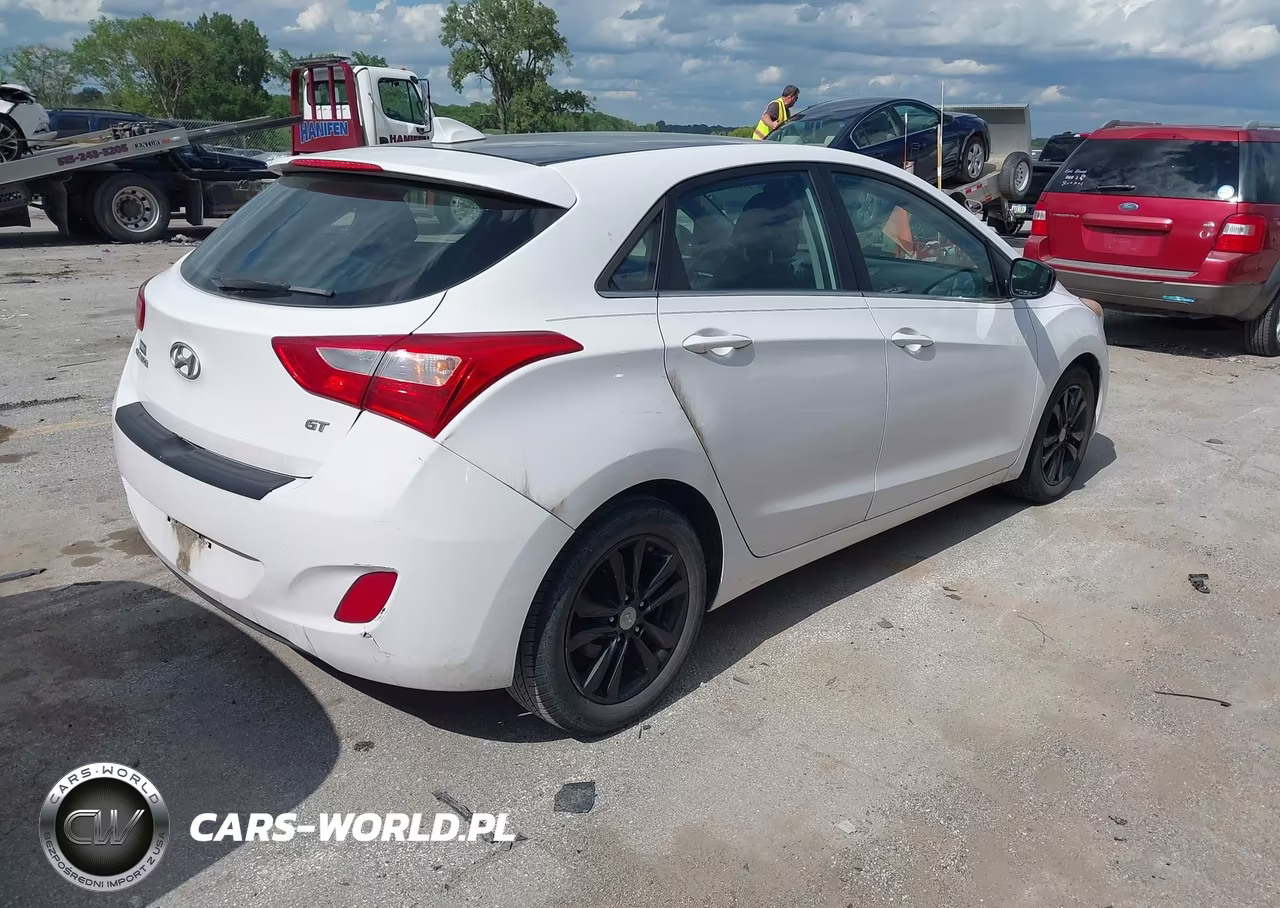 2013 Hyundai Elantra Gt VIN:KMHD35LEXDU125093 - 4