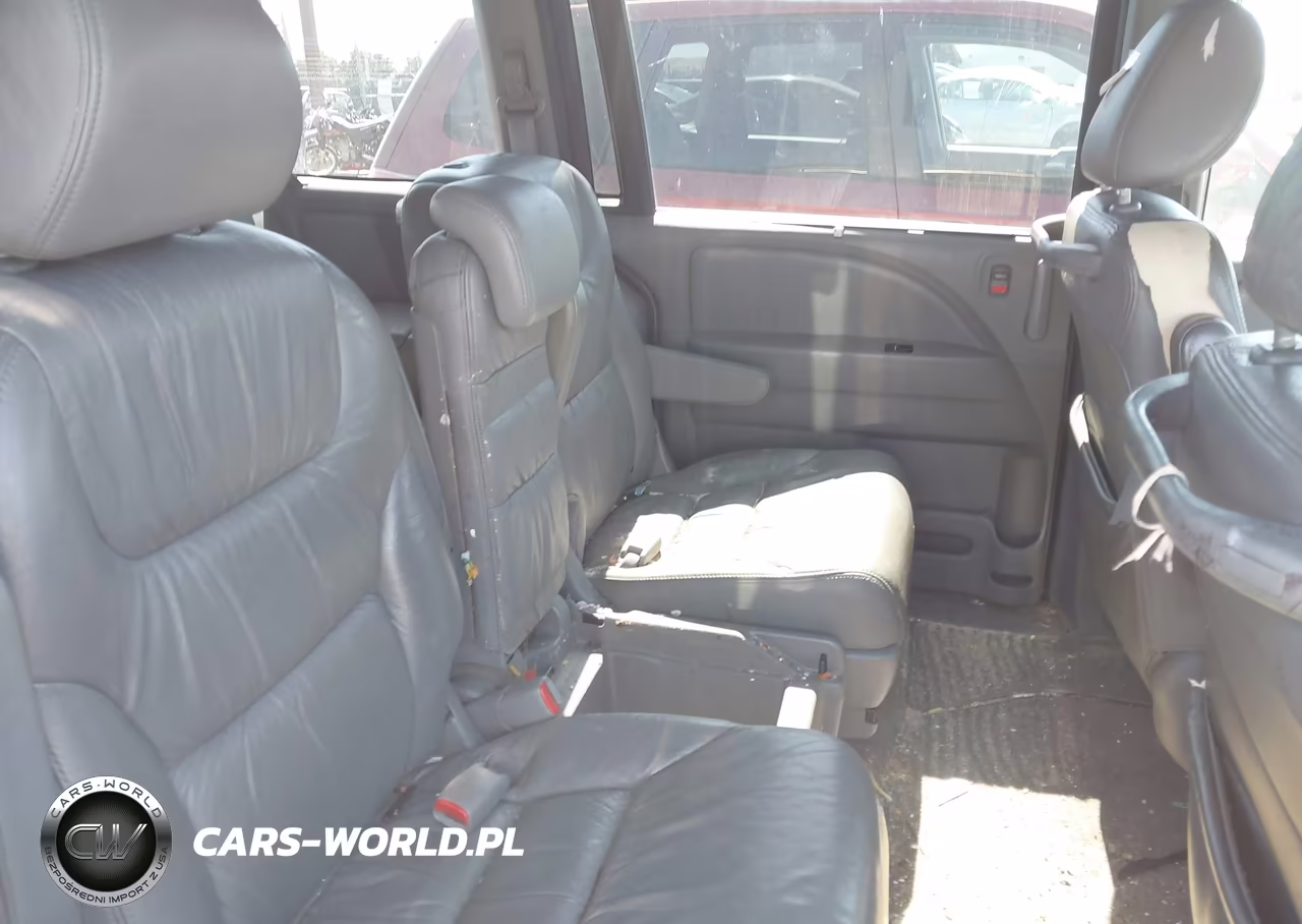 2010 Honda Odyssey Touring VIN:5FNRL3H92AB063946 - 8