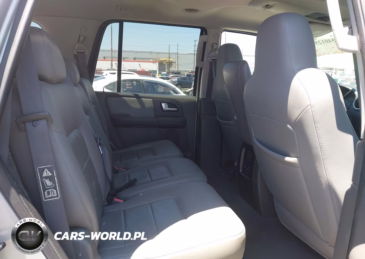 2003 Ford Expedition Xlt VIN:1FMPU15L13LC35016 - 8