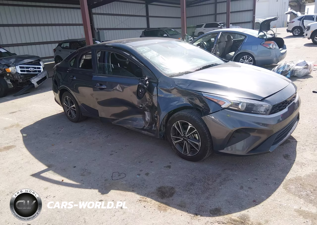 2023 Kia Forte Lxs – zdjęcie 1 z 16