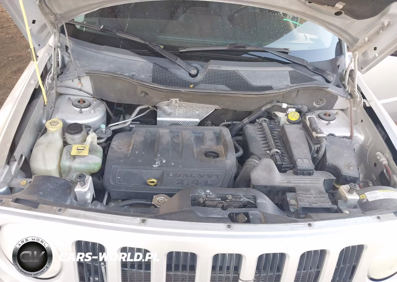 2010 Jeep Patriot Sport VIN:1J4NT2GB6AD659530 - 10
